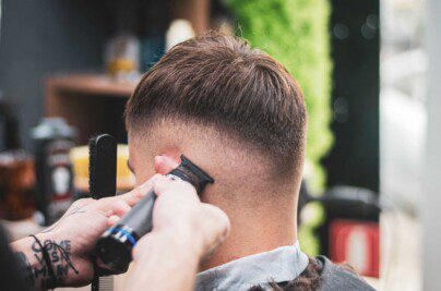 Uređivanje brade i skin fade šišanje na Savskoj cesti u brijačnici Barber LAB.